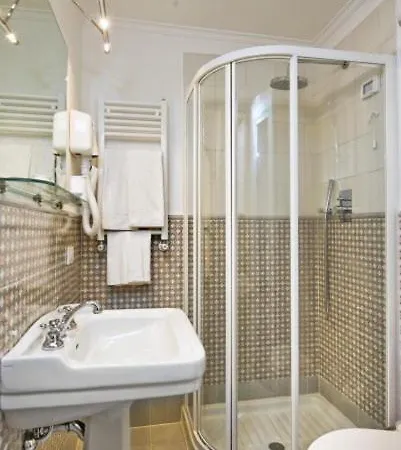 Querini 4* Rome
