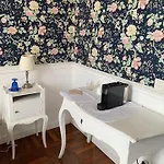 ベッド・アンド・ブレックファスト Querini 4*